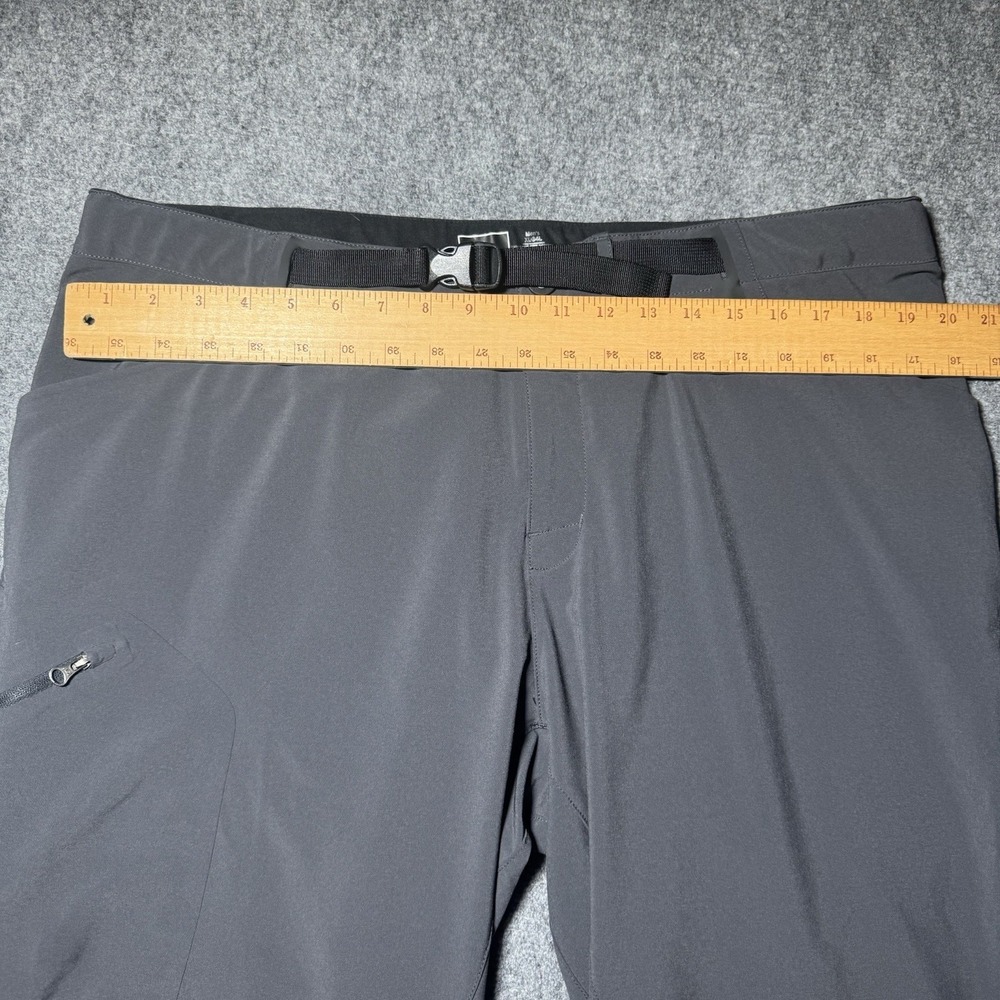 REI Cargo Hiking Pants Men's Size XL 34L Black Performance Stretch Belted Logo - Picture 10 of 14